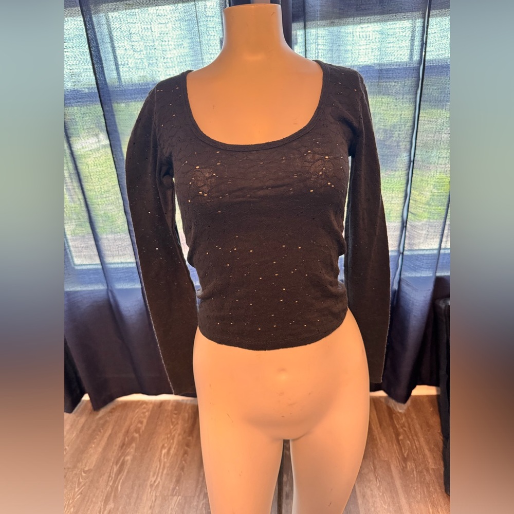 Chic mid drift long sleeve